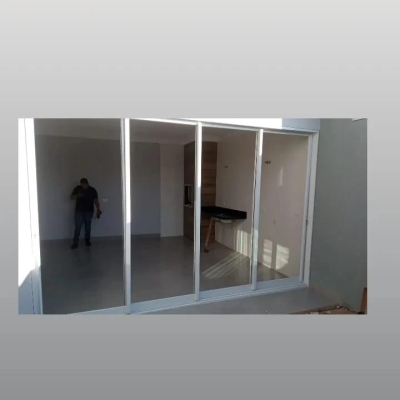 imagem de Obra em esquadria de aluminio branco