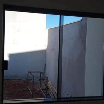 imagem de Obra residencia vidro fumê